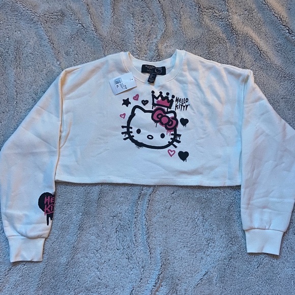 XL Hello Kitty & Friends Cropped Pullover NEW WITH TAG - Picture 1 of 5